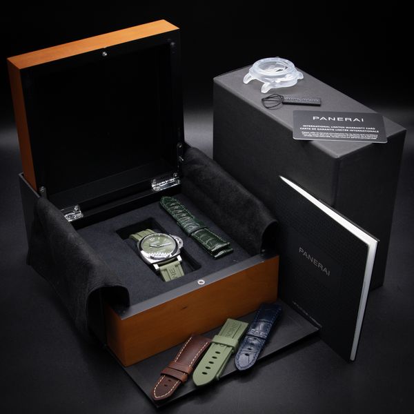 Panerai Luminor Quaranta PAM01304